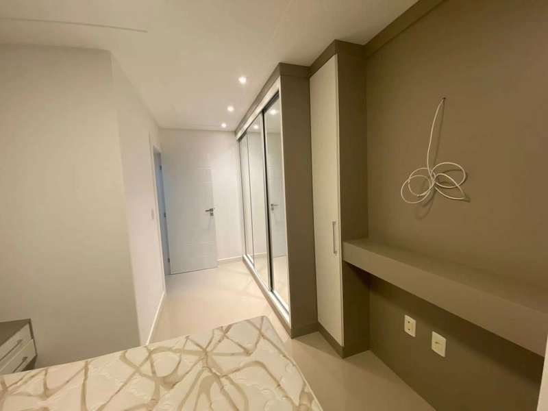 APARTAMENTO EM MEIA PRAIA: 29ª foto da galeria de imagens do imóvel