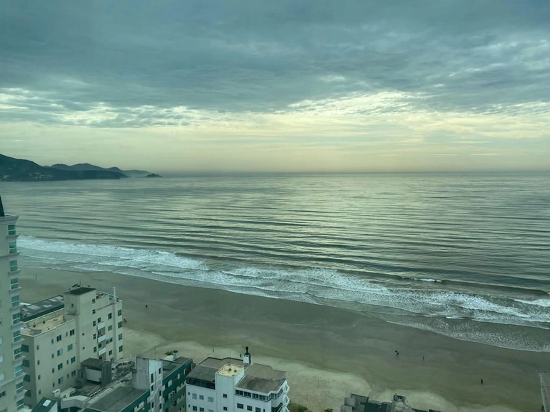 APARTAMENTO EM MEIA PRAIA: 32ª foto da galeria de imagens do imóvel