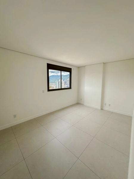 APARTAMENTO EM MEIA PRAIA: 9ª foto da galeria de imagens do imóvel