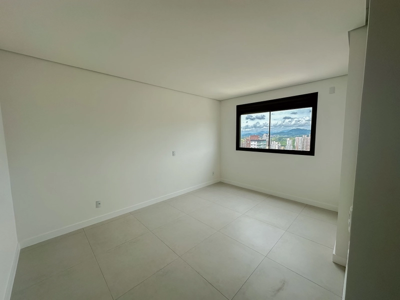 APARTAMENTO EM MEIA PRAIA: 6ª foto da galeria de imagens do imóvel