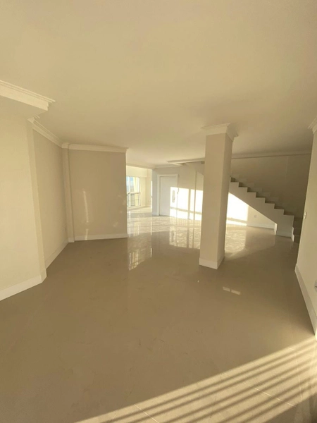 COBERTURA DUPLEX EM MEIA PRAIA: 12ª foto da galeria de imagens do imóvel