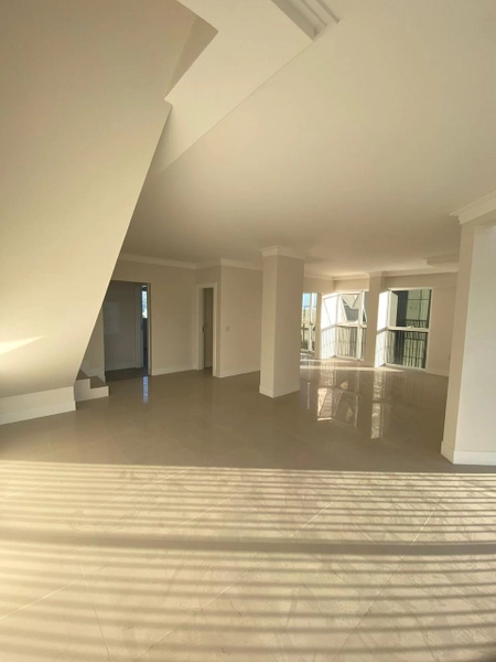 COBERTURA DUPLEX EM MEIA PRAIA: 6ª foto da galeria de imagens do imóvel