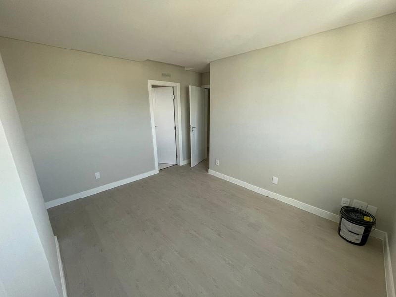 COBERTURA DUPLEX EM MEIA PRAIA: 8ª foto da galeria de imagens do imóvel