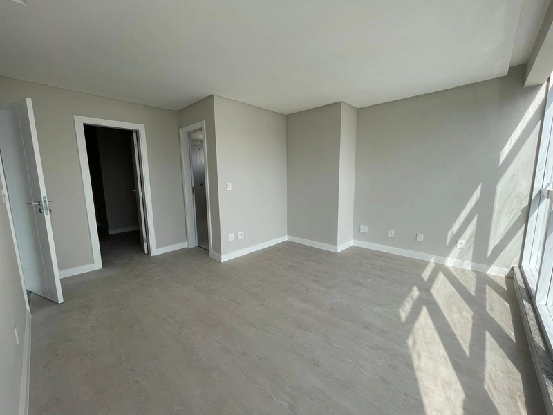 COBERTURA DUPLEX EM MEIA PRAIA: 11ª foto da galeria de imagens do imóvel