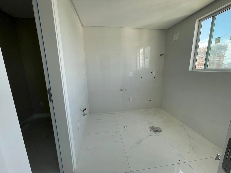 COBERTURA DUPLEX EM MEIA PRAIA: 14ª foto da galeria de imagens do imóvel