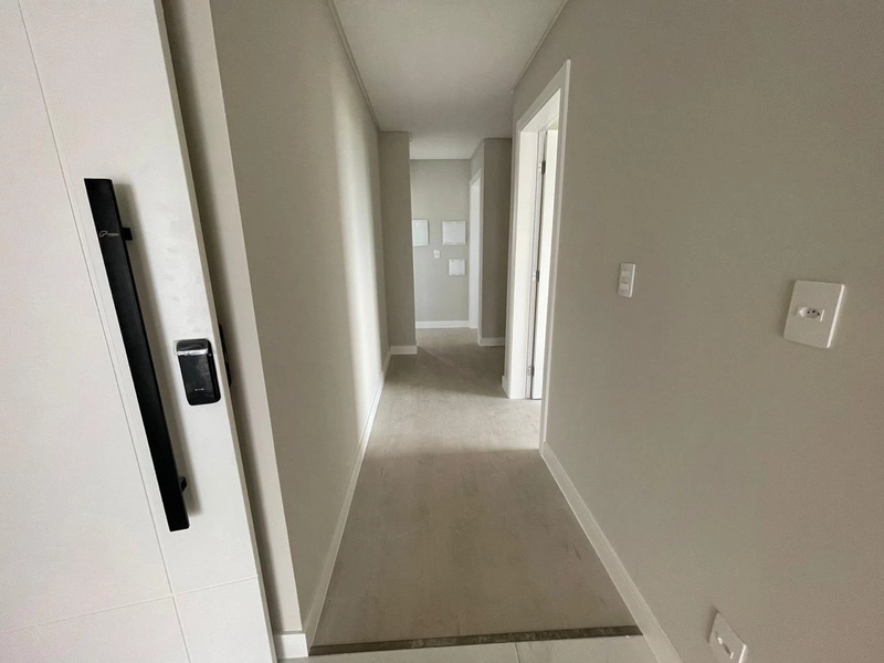 COBERTURA DUPLEX EM MEIA PRAIA: 5ª foto da galeria de imagens do imóvel