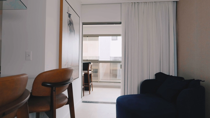 APARTAMENTO EM MEIA PRAIA: 4ª foto da galeria de imagens do imóvel