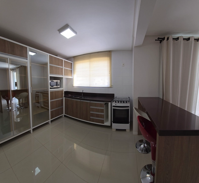APARTAMENTO MOBILIADO EM MEIA PRAIA: 7ª foto da galeria de imagens do imóvel