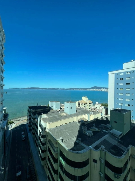 APARTAMENTO NO CENTRO DE ITAPEMA: 4ª foto da galeria de imagens do imóvel