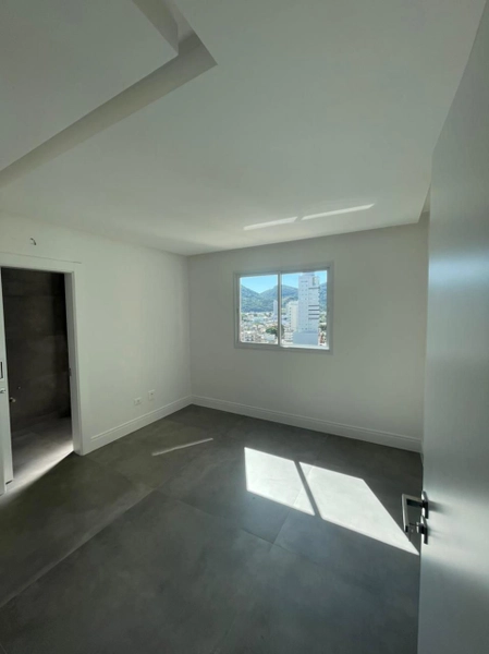 APARTAMENTO NO CENTRO DE ITAPEMA: 11ª foto da galeria de imagens do imóvel