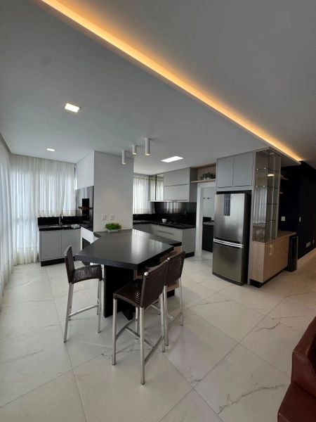 APARTAMENTO MOBILIADO EM MEIA PRAIA: 3ª foto da galeria de imagens do imóvel