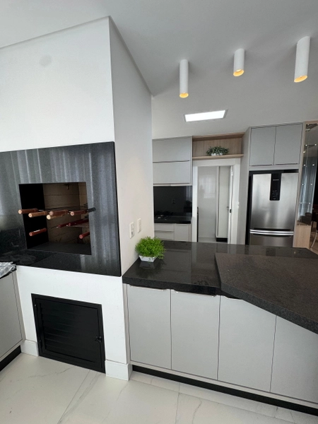 APARTAMENTO MOBILIADO EM MEIA PRAIA: 6ª foto da galeria de imagens do imóvel