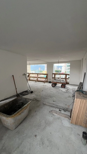 APARTAMENTO EM MEIA PRAIA: 1ª foto da galeria de imagens do imóvel