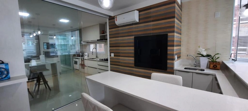APARTAMENTO MOBILIADO EM MEIA PRAIA: 36ª foto da galeria de imagens do imóvel