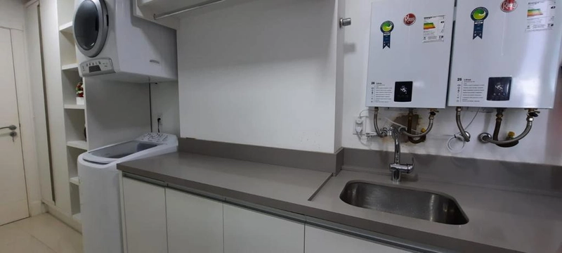 APARTAMENTO MOBILIADO EM MEIA PRAIA: 30ª foto da galeria de imagens do imóvel