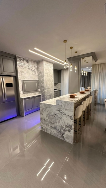 APARTAMENTO EM MEIA PRAIA: 8ª foto da galeria de imagens do imóvel