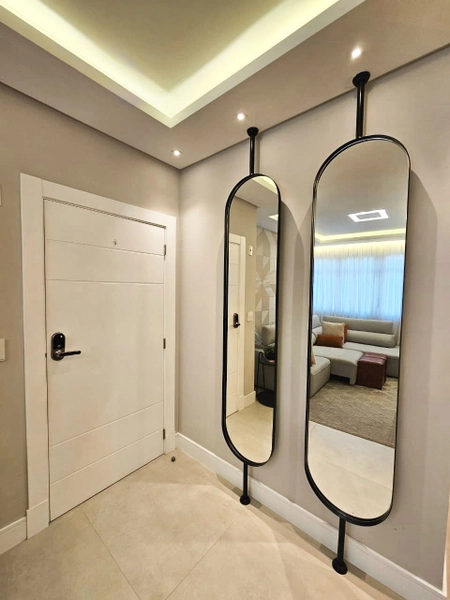 APARTAMENTO DE 4 SUITES MOBILIADO EM MEIA PRAIA: 3ª foto da galeria de imagens do imóvel