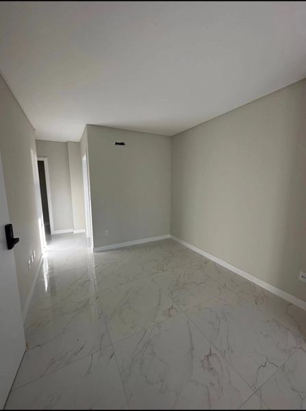 APARTAMENTO EM ITAPEMA: 3ª foto da galeria de imagens do imóvel