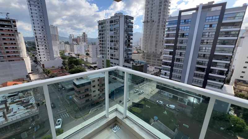 APARTAMENTO EM MEIA PRAIA: 15ª foto da galeria de imagens do imóvel