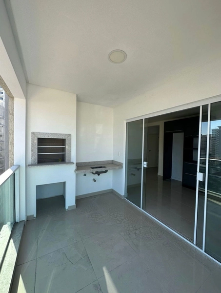 APARTAMENTO EM MEIA PRAIA: 5ª foto da galeria de imagens do imóvel