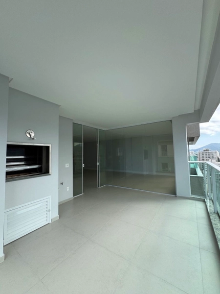 APARTAMENTO EM MEIA PRAIA: 22ª foto da galeria de imagens do imóvel