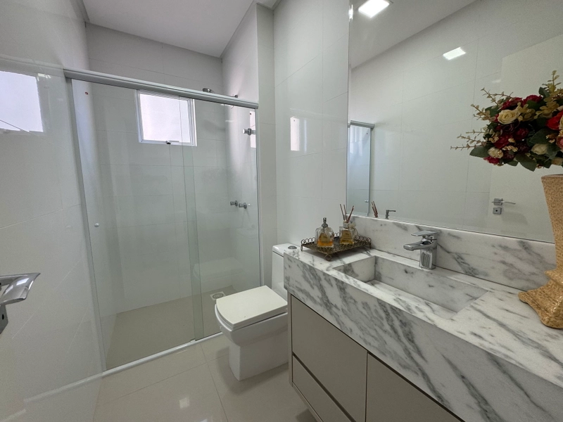 APARTAMENTO DE 4 SUÍTES MOBILIADO EM MEIA PRAIA: 16ª foto da galeria de imagens do imóvel