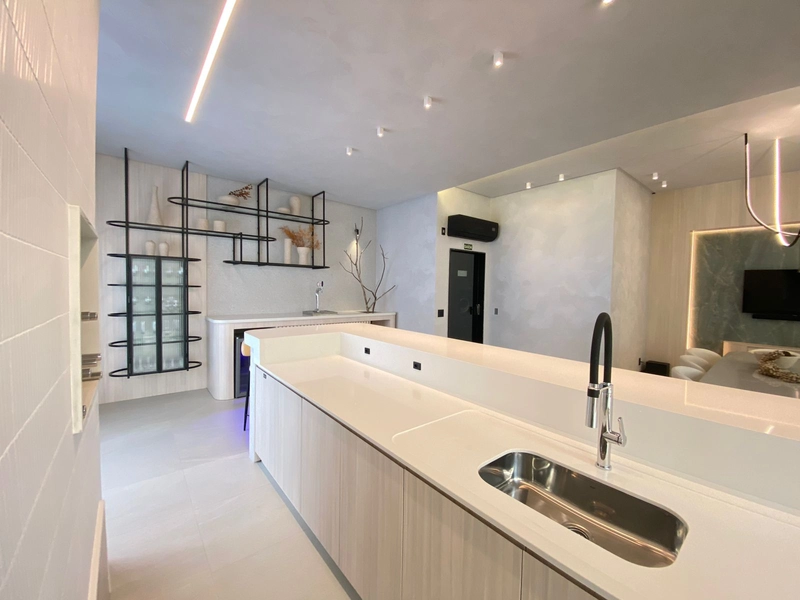 APARTAMENTO EM MEIA PRAIA: 19ª foto da galeria de imagens do imóvel