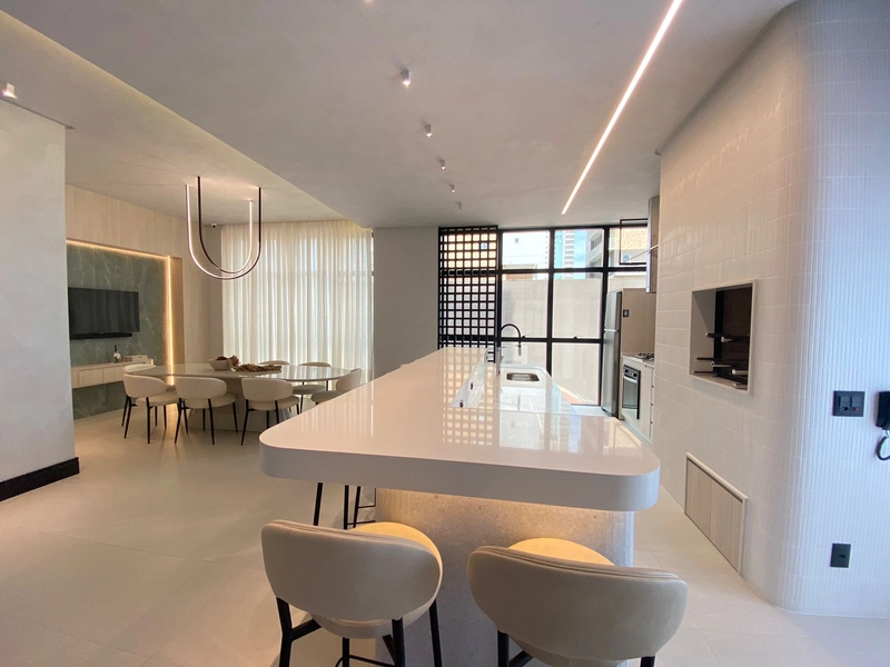 APARTAMENTO EM MEIA PRAIA: 20ª foto da galeria de imagens do imóvel