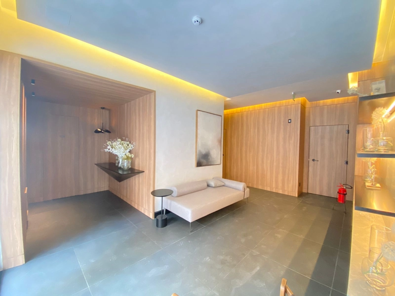 APARTAMENTO EM MEIA PRAIA: 2ª foto da galeria de imagens do imóvel