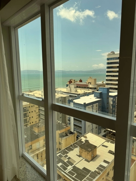 APARTAMENTO NO CENTRO DE ITAPEMA