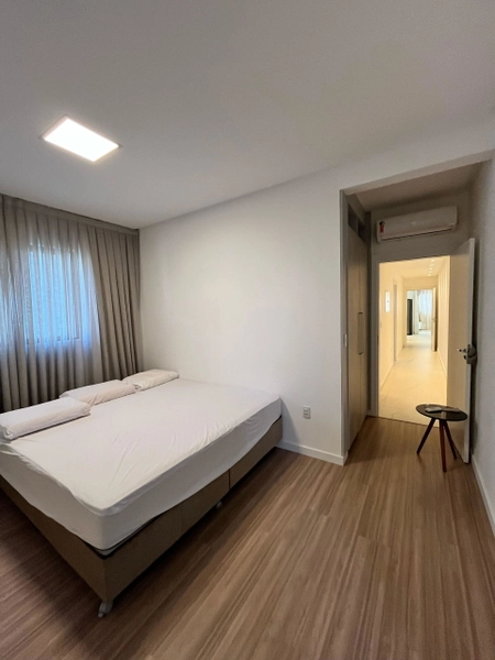 APARTAMENTO MOBILIADO EM MEIA PRAIA: 7ª foto da galeria de imagens do imóvel