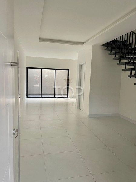 APARTAMENTO EM ITAPEMA: 1ª foto da galeria de imagens do imóvel