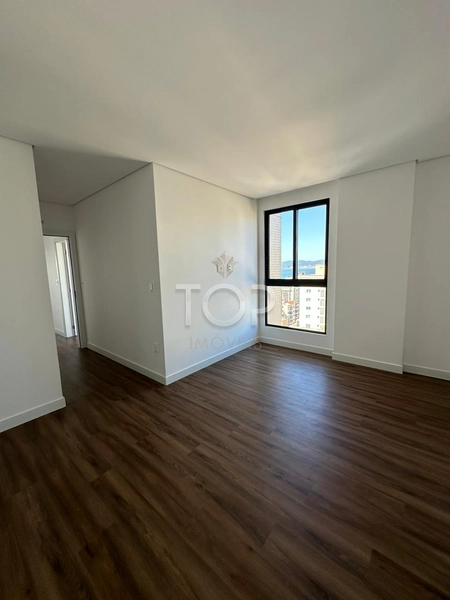 APARTAMENTO PRONTO NO CENTRO DE ITAPEMA: 13ª foto da galeria de imagens do imóvel