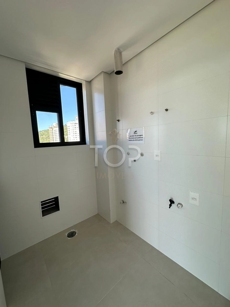 APARTAMENTO PRONTO NO CENTRO DE ITAPEMA: 8ª foto da galeria de imagens do imóvel