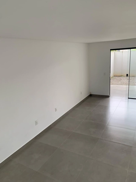 SOBRADO PRONTO EM ITAPEMA: 29ª foto da galeria de imagens do imóvel