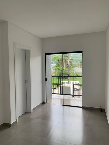 SOBRADO PRONTO EM ITAPEMA: 1ª foto da galeria de imagens do imóvel
