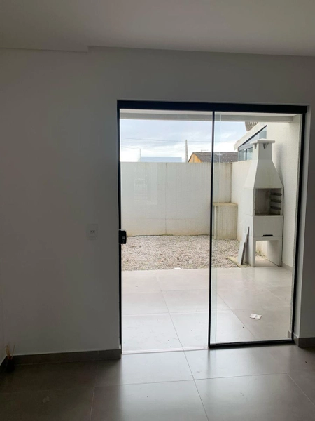 SOBRADO PRONTO EM ITAPEMA: 12ª foto da galeria de imagens do imóvel