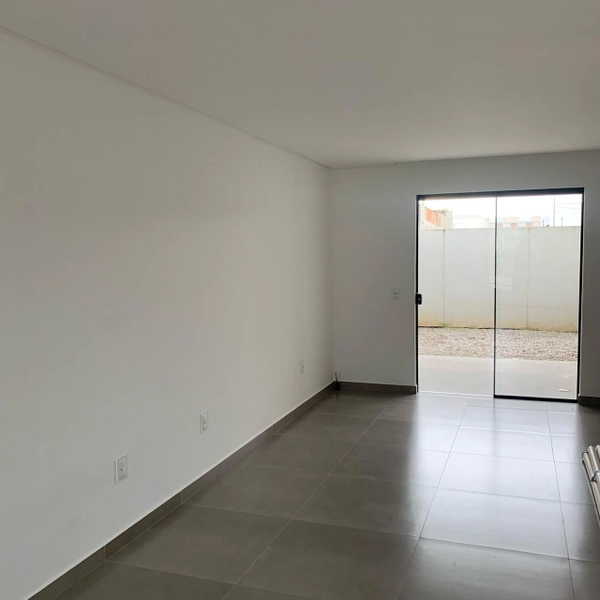 SOBRADO PRONTO EM ITAPEMA: 8ª foto da galeria de imagens do imóvel