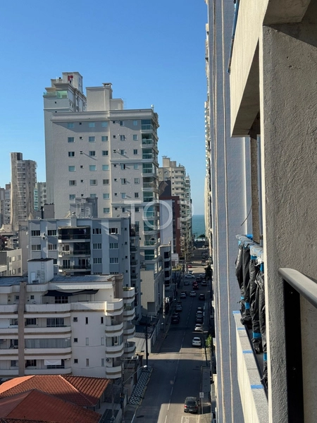 APARTAMENTO EM MEIA PRAIA: 4ª foto da galeria de imagens do imóvel