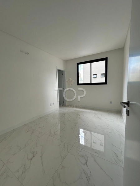 APARTAMENTO PRONTO EM MEIA PRAIA: 16ª foto da galeria de imagens do imóvel