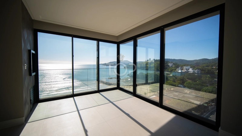 4 Suítes no Perequê – Alto padrão a poucos metros do mar!: 1ª foto da galeria de imagens do imóvel