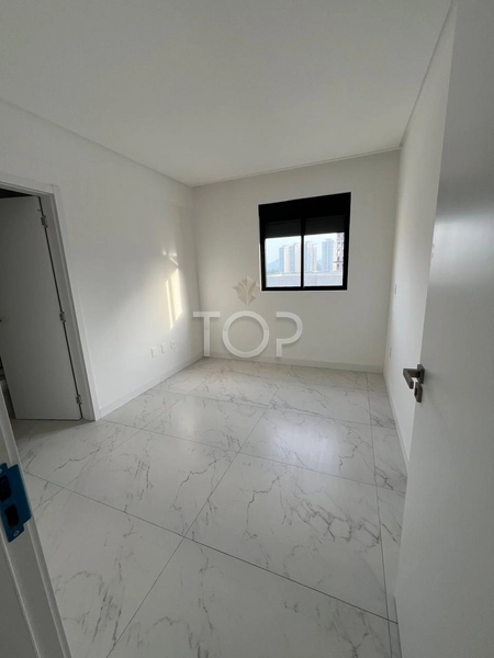 APARTAMENTO PRONTO EM MEIA PRAIA: 25ª foto da galeria de imagens do imóvel
