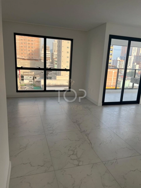 APARTAMENTO PRONTO EM MEIA PRAIA: 3ª foto da galeria de imagens do imóvel
