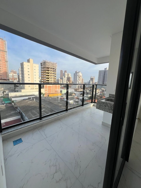 APARTAMENTO PRONTO EM MEIA PRAIA: 1ª foto da galeria de imagens do imóvel