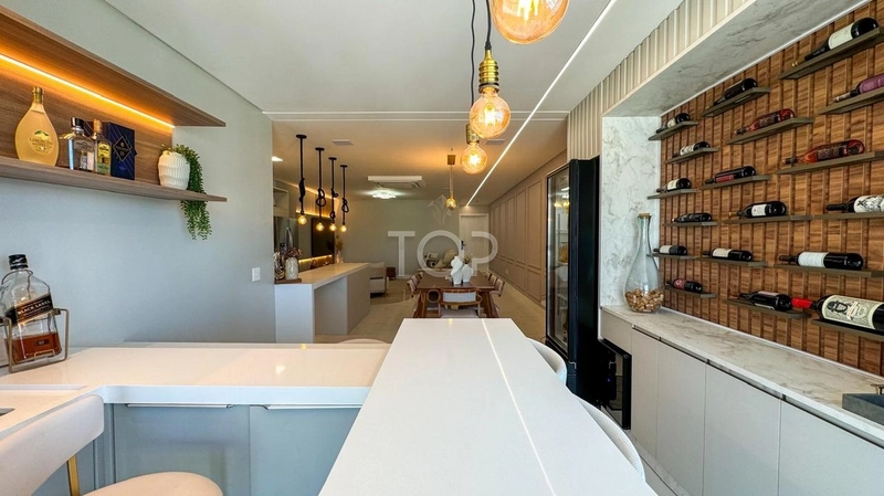 APARTAMENTO MOBILIADO EM MEIA PRAIA: 7ª foto da galeria de imagens do imóvel