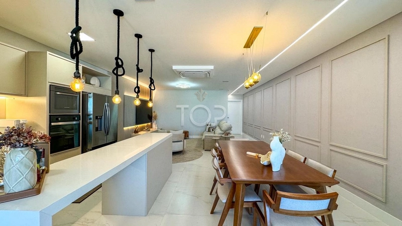 APARTAMENTO MOBILIADO EM MEIA PRAIA: 8ª foto da galeria de imagens do imóvel