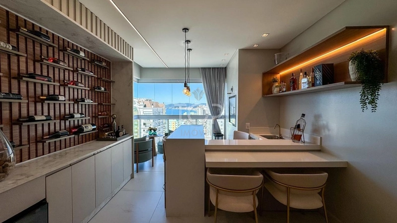 APARTAMENTO MOBILIADO EM MEIA PRAIA: 6ª foto da galeria de imagens do imóvel