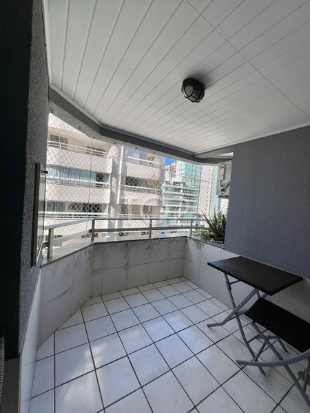 APARTAMENTO PRONTO EM MEIA PRAIA: 1ª foto da galeria de imagens do imóvel