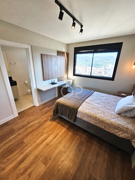APARTAMENTO EM MEIA PRAIA: 20ª foto da galeria de imagens do imóvel