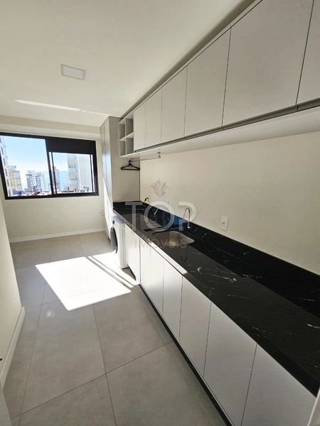 APARTAMENTO EM MEIA PRAIA: 7ª foto da galeria de imagens do imóvel
